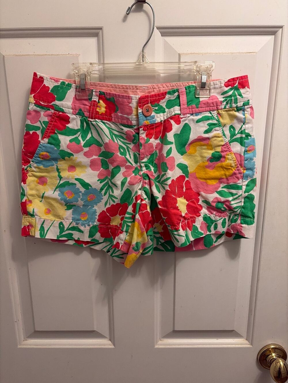 Lilly Pulitzer Floral Chino Shorts Size M Pink Green Yellow Preppy 4.5 Inseam